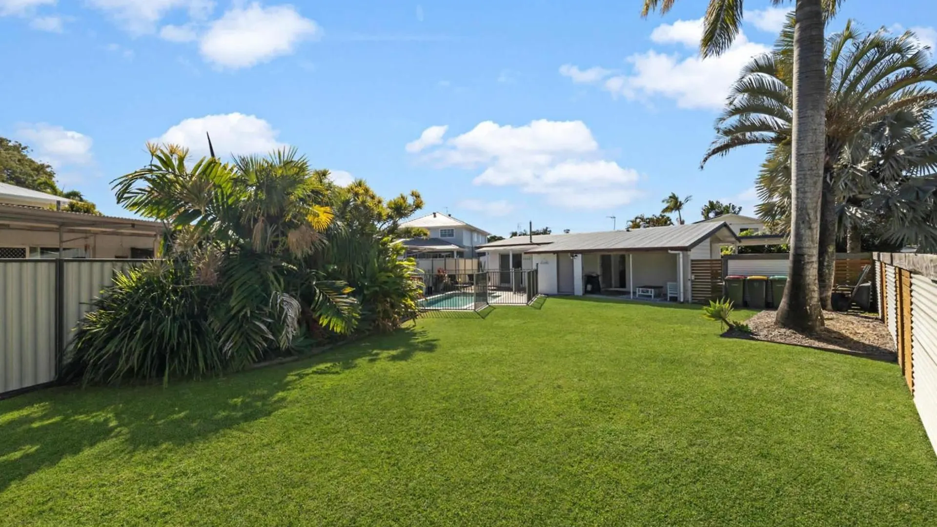 Superb Coastal Hideaway Walk To Alex Headland Villa Maroochydore 0*,